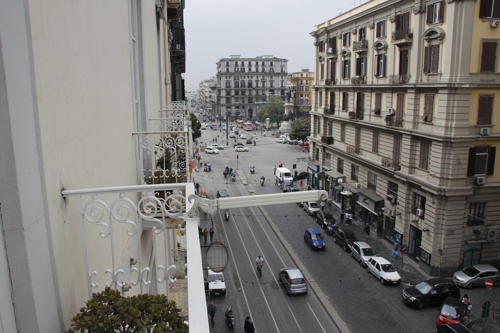Youthhome B&B Napoli Eksteriør bilde